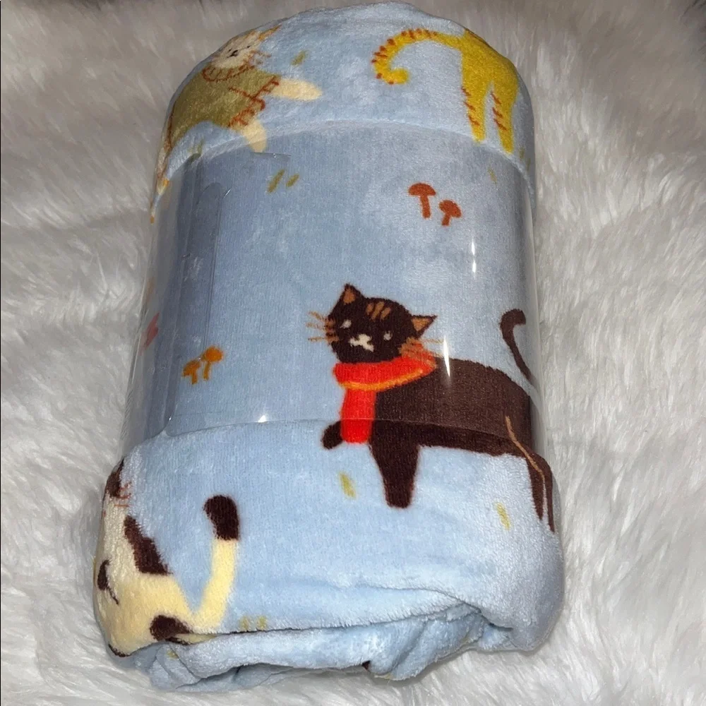 🆕 The Big One Oversized Throw Blanket Playful Kittens Super Soft Plush 60”x72”